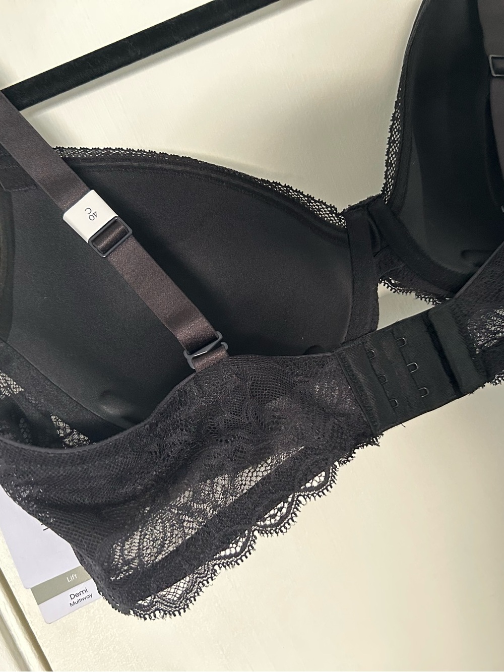 Calvin Klein 40C Black T-Shirt Lift Bra w/ Lace Trim - Picture 7 of 7